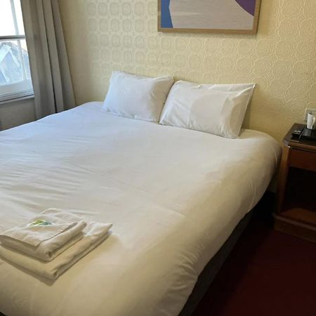 Royal Hotel קטרינג מראה חיצוני תמונה