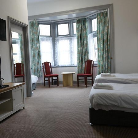 Royal Hotel קטרינג מראה חיצוני תמונה
