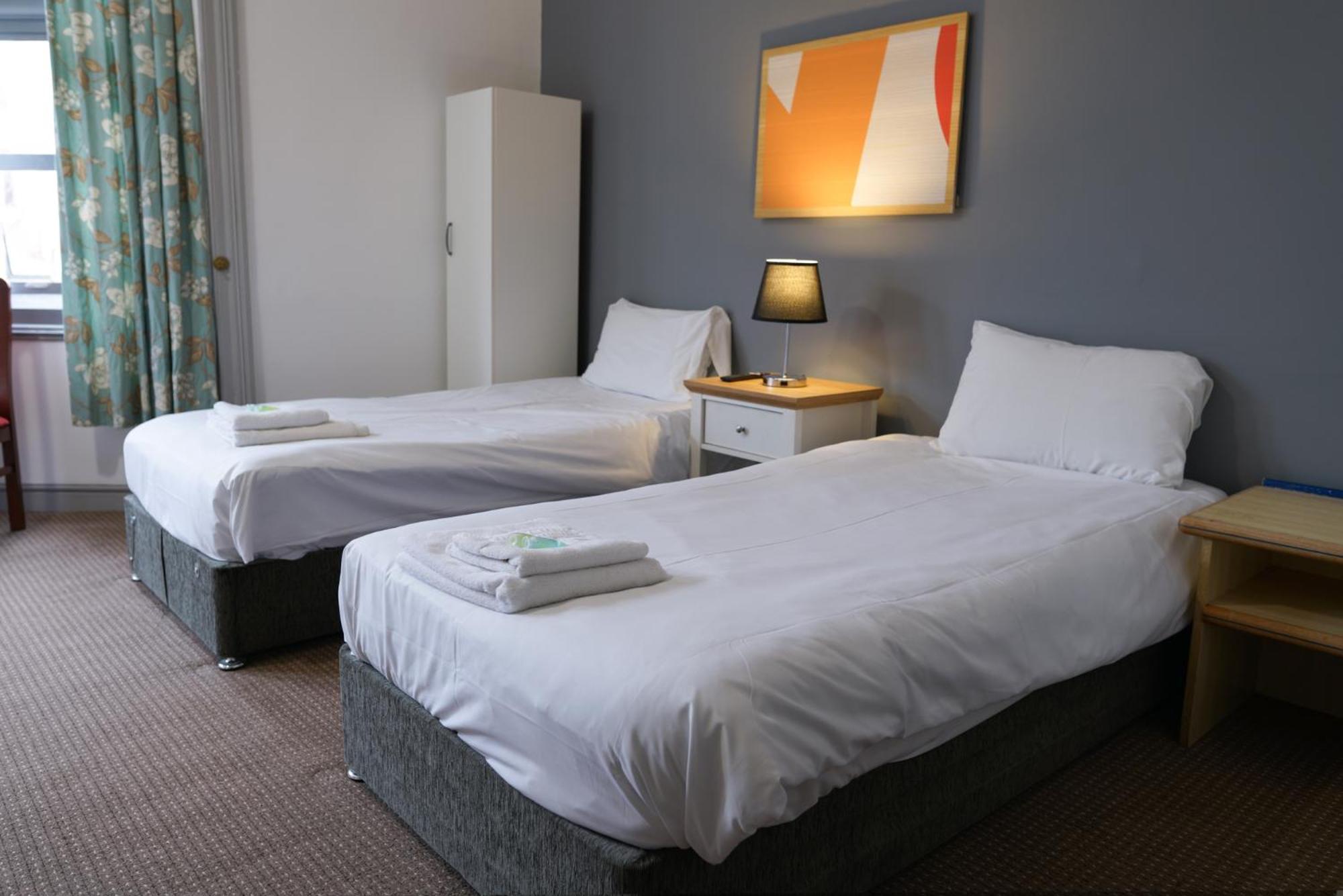 Royal Hotel קטרינג מראה חיצוני תמונה