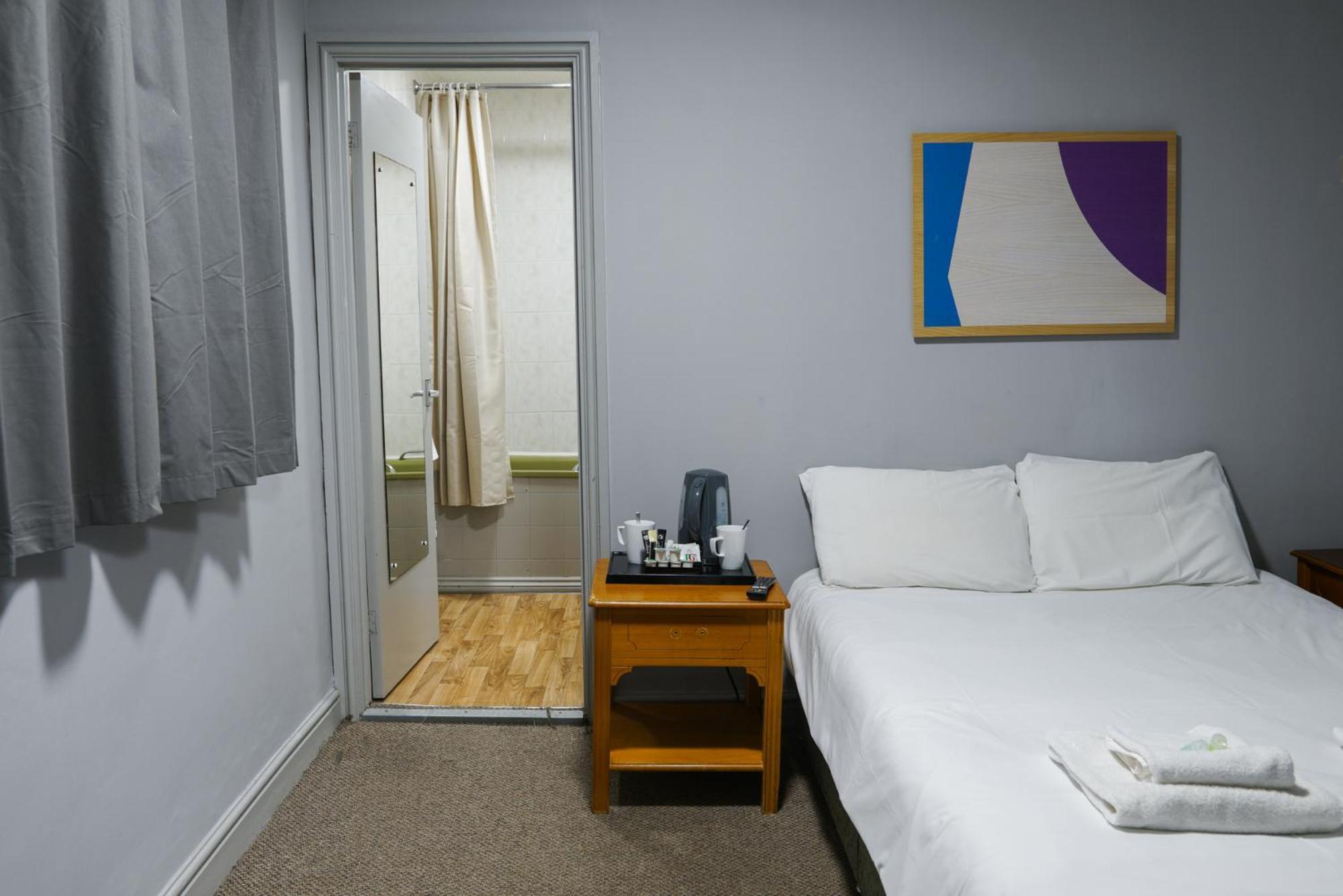 Royal Hotel קטרינג מראה חיצוני תמונה