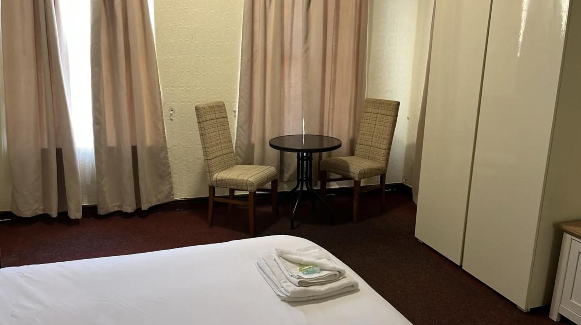 Royal Hotel קטרינג מראה חיצוני תמונה