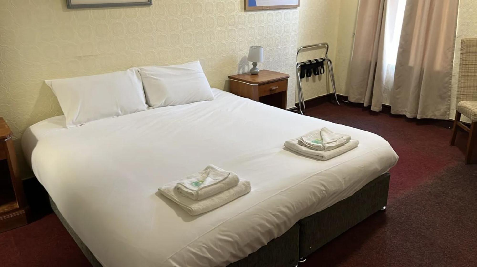 Royal Hotel קטרינג מראה חיצוני תמונה