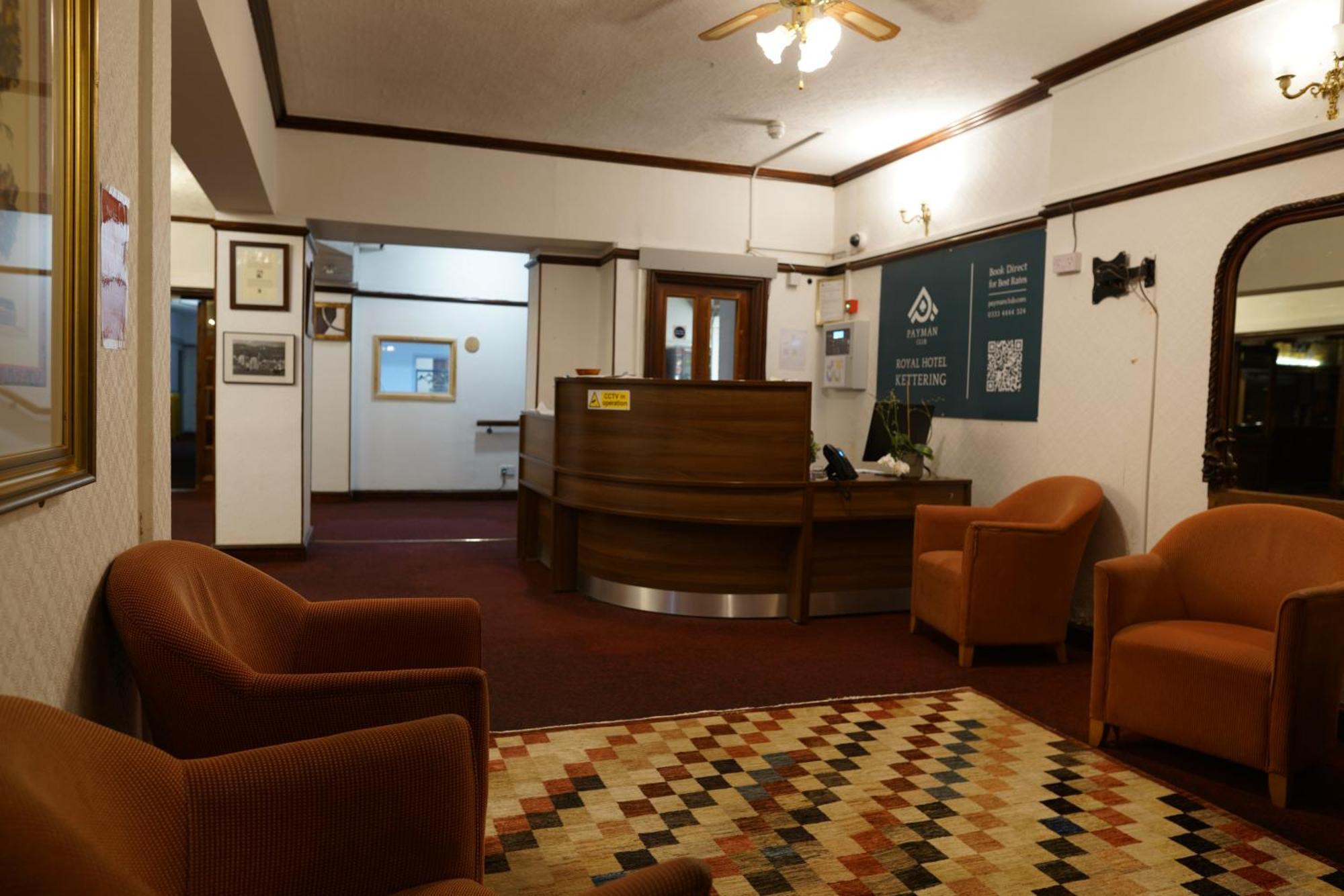 Royal Hotel קטרינג מראה חיצוני תמונה