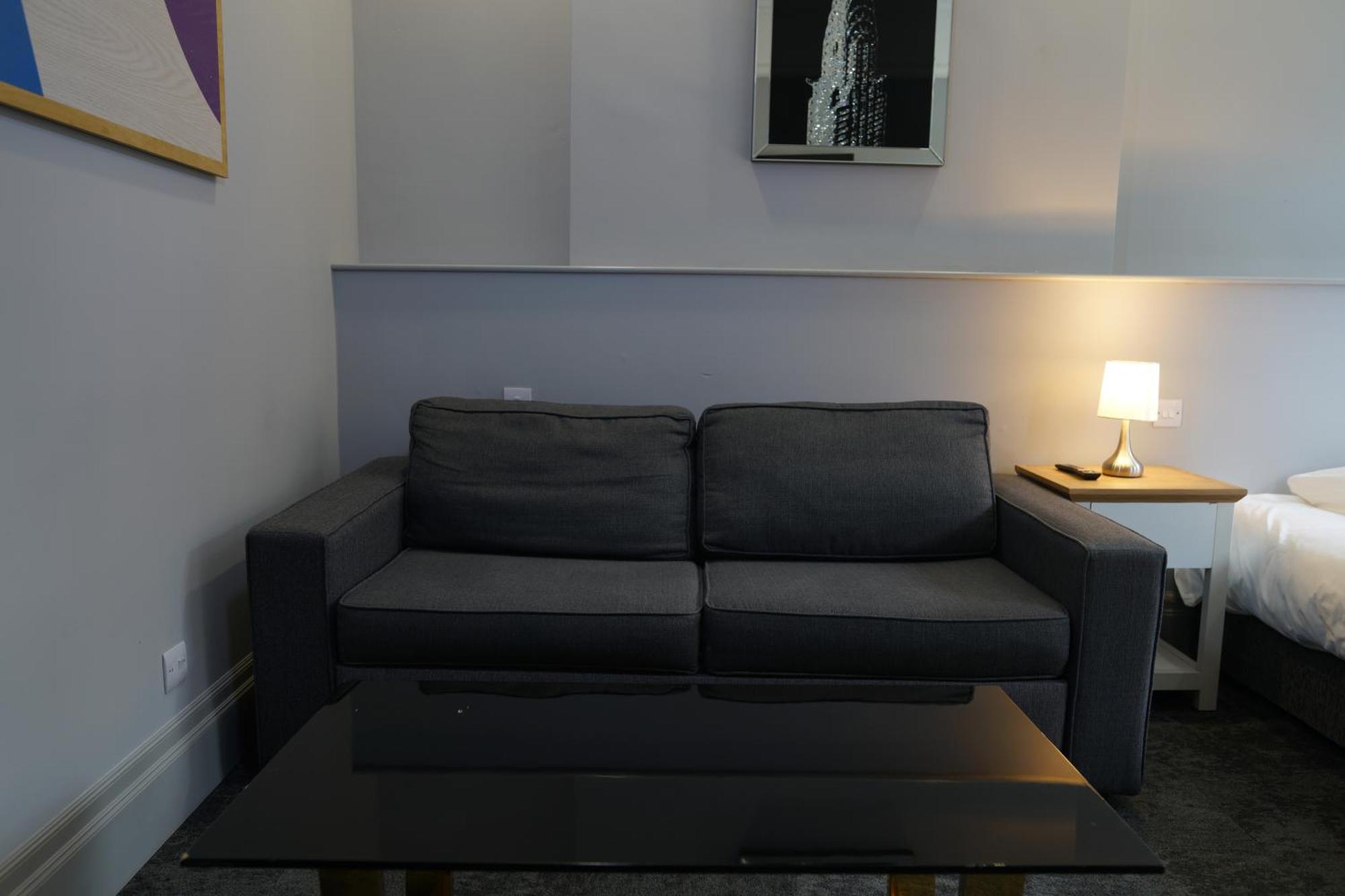 Royal Hotel קטרינג מראה חיצוני תמונה